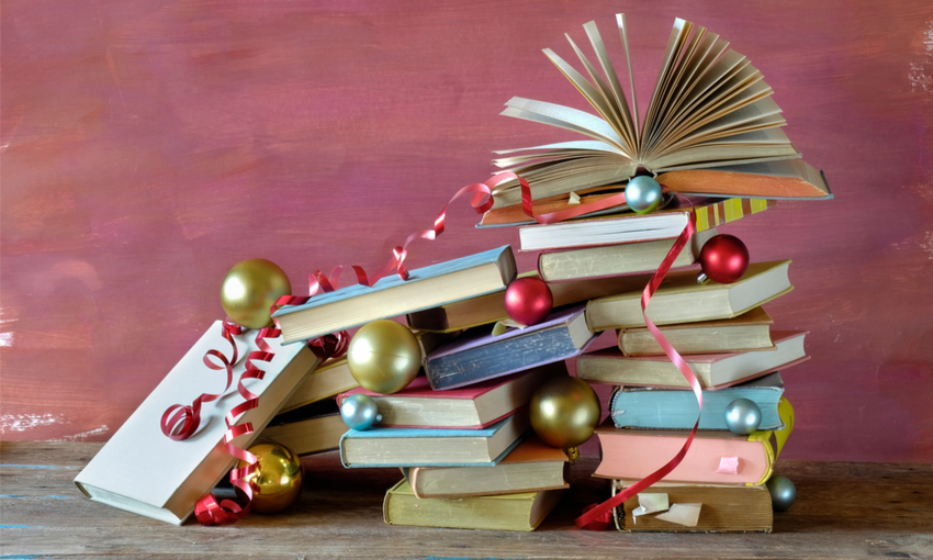 libri decorati per natale