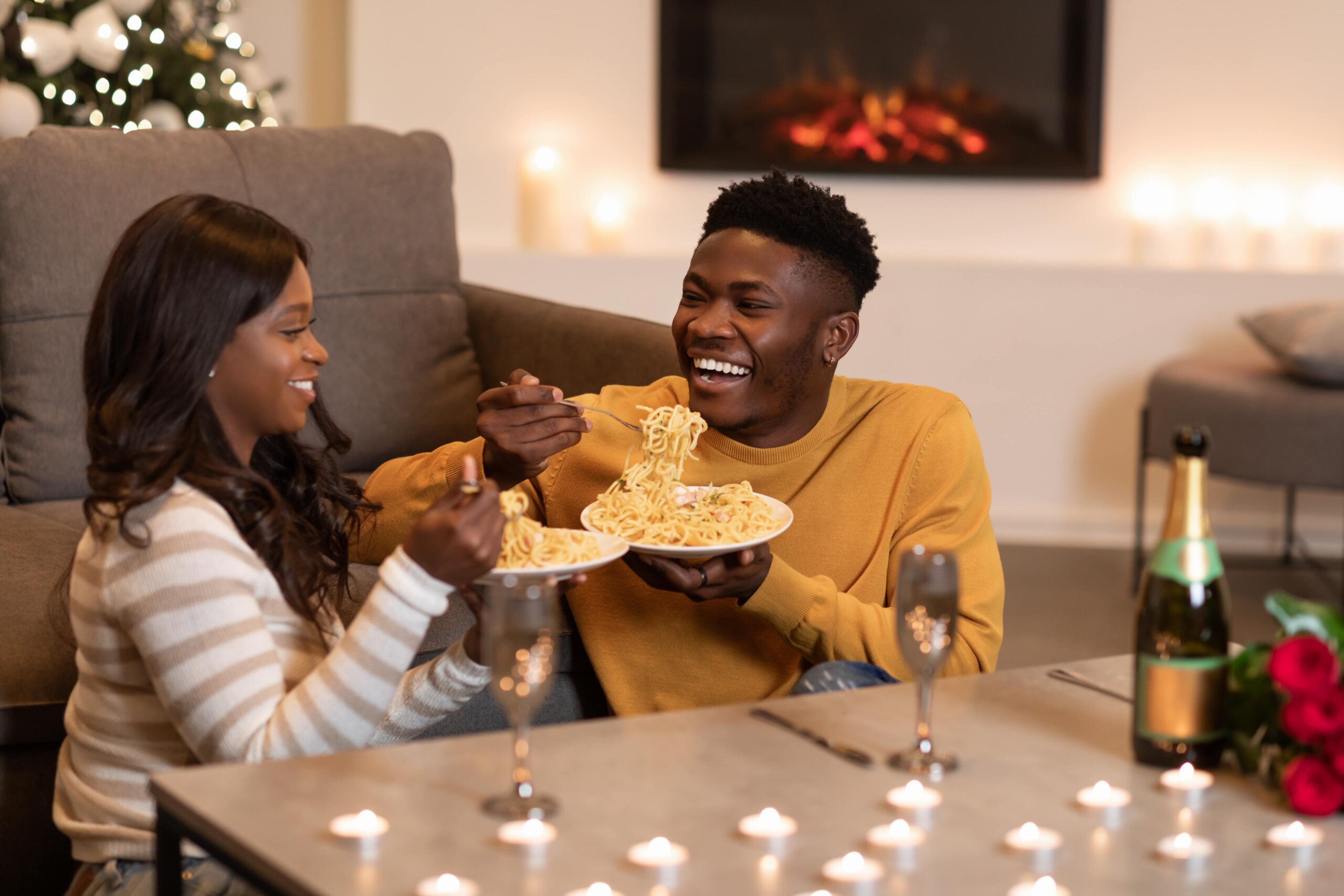 coppia festeggia san valentino