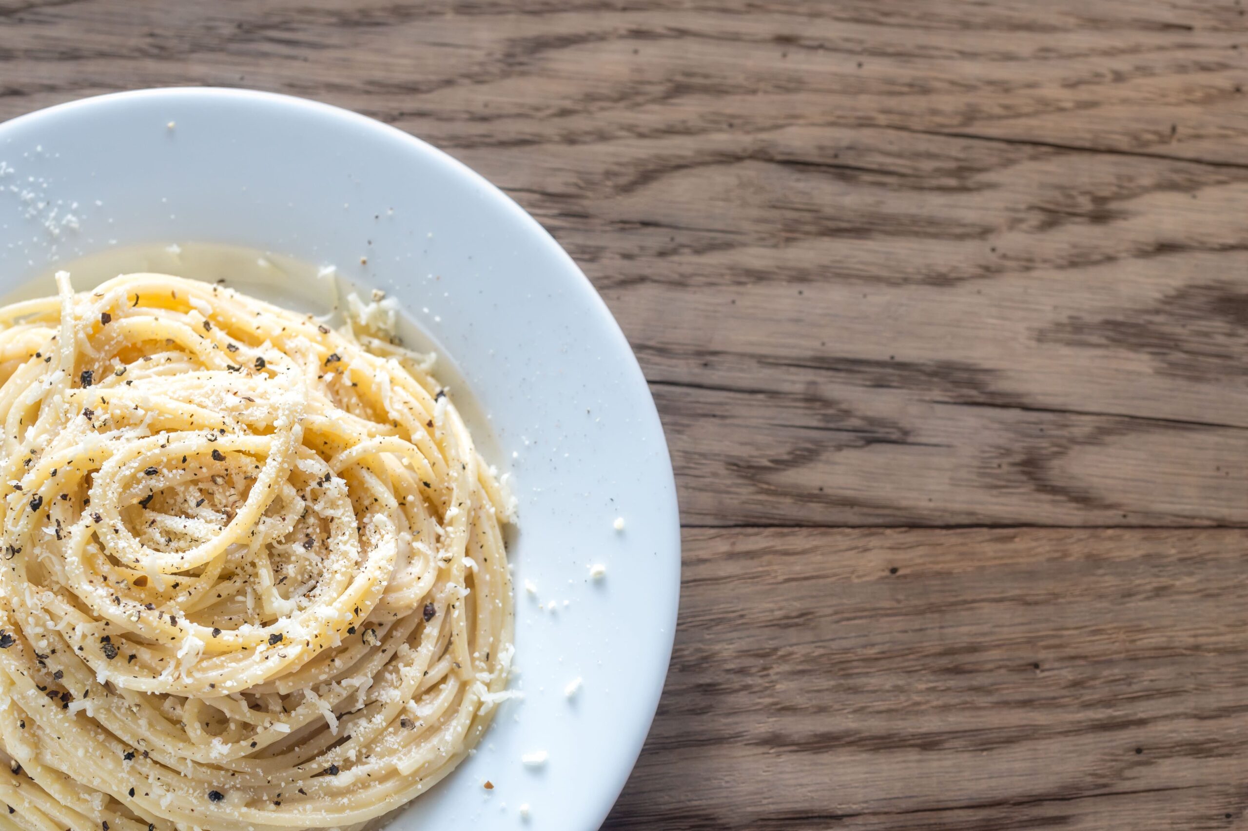 piatto di pasta cacio e pepe