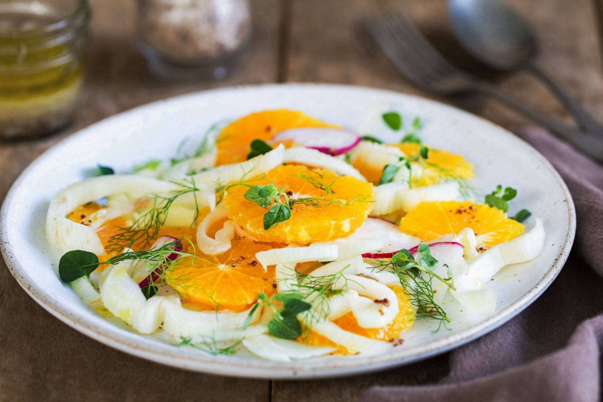 piatto con arance e finocchi in insalata